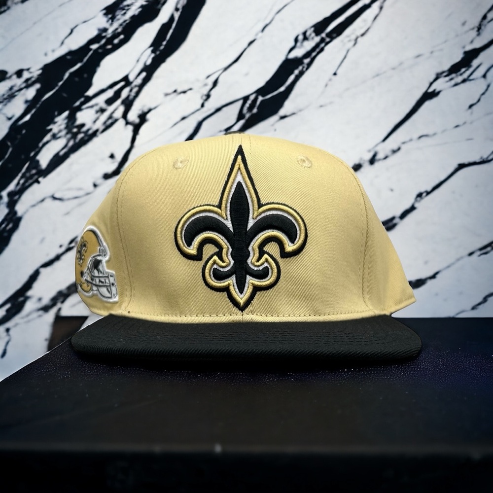 New Orleans Saints PRO STANDARD 2 Tone SnapBack Hat Big Logo Helmet side Patch